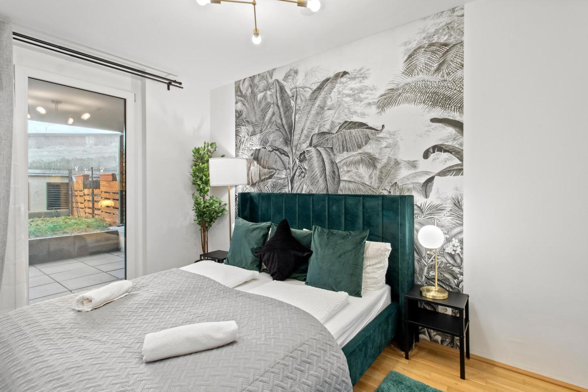 Balcony I 50 M² I Near Center * Wien
