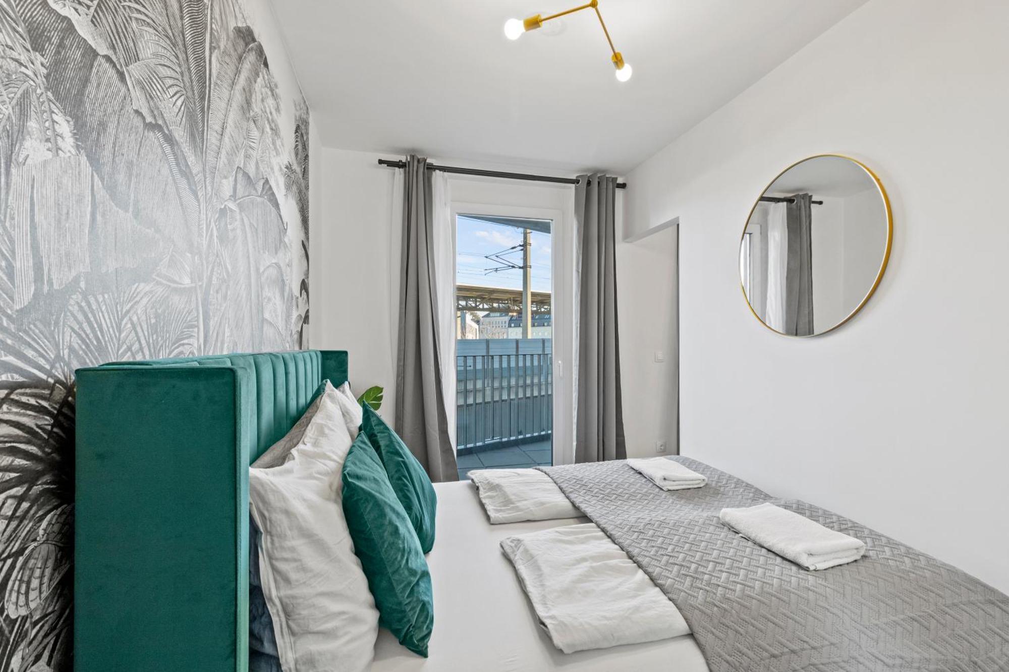 Balcony I 50 M² I Near Center Apartment Wien